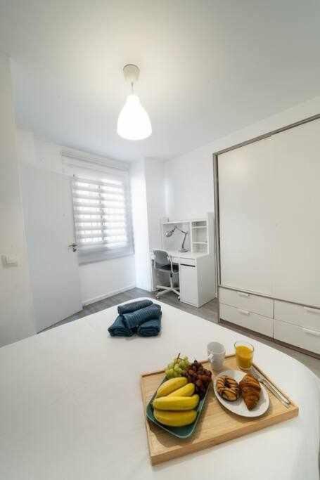 1 Room Atico Pedregalejo Málaga Eksteriør billede